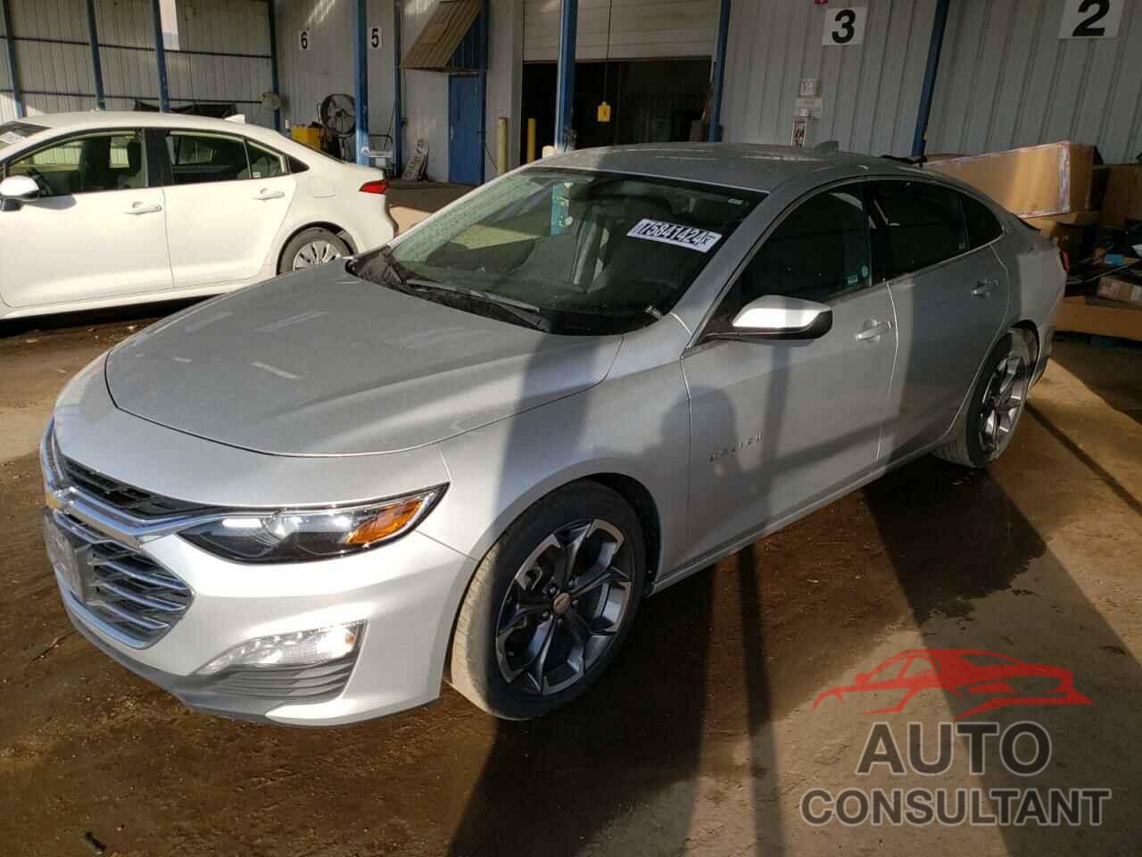 CHEVROLET MALIBU 2022 - 1G1ZD5ST3NF148141