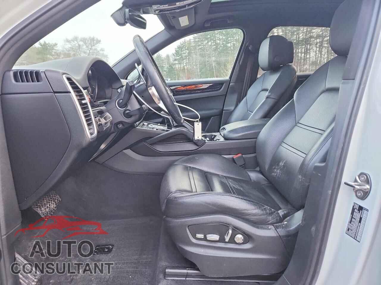 PORSCHE CAYENNE 2019 - WP1AA2AY5KDA07764