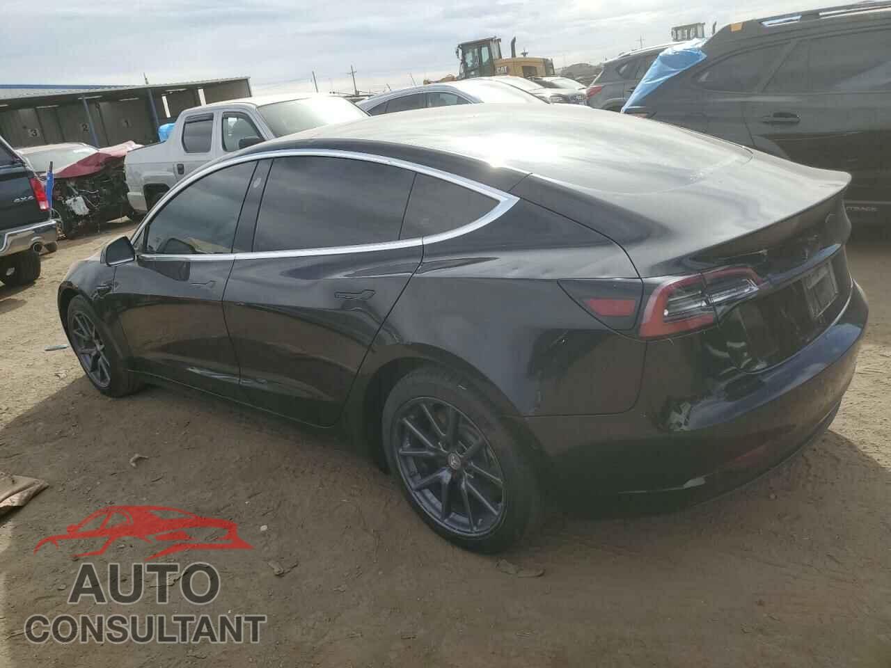 TESLA MODEL 3 2018 - 5YJ3E1EB6JF098209