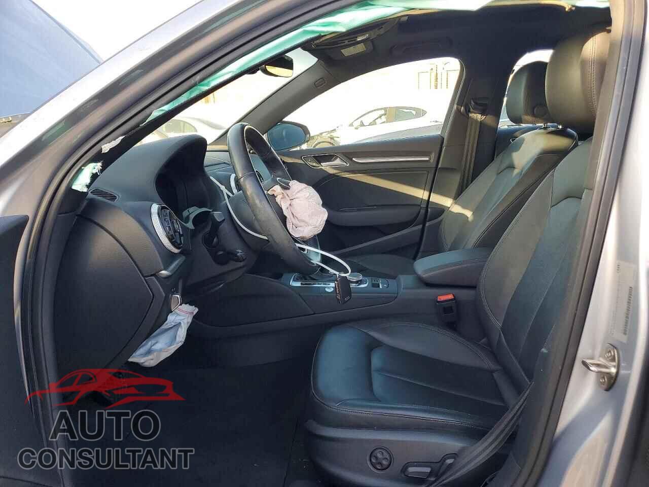AUDI A3 2017 - WAUJ8GFF2H1018262