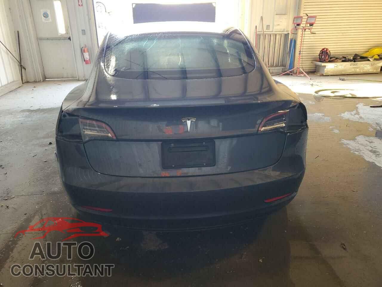 TESLA MODEL 3 2022 - 5YJ3E1EA6NF371758