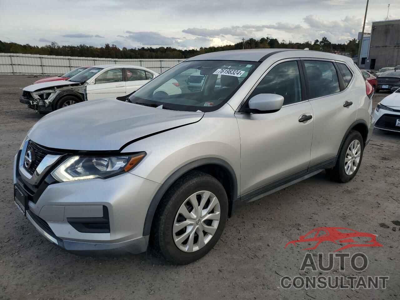 NISSAN ROGUE 2017 - KNMAT2MV7HP547234