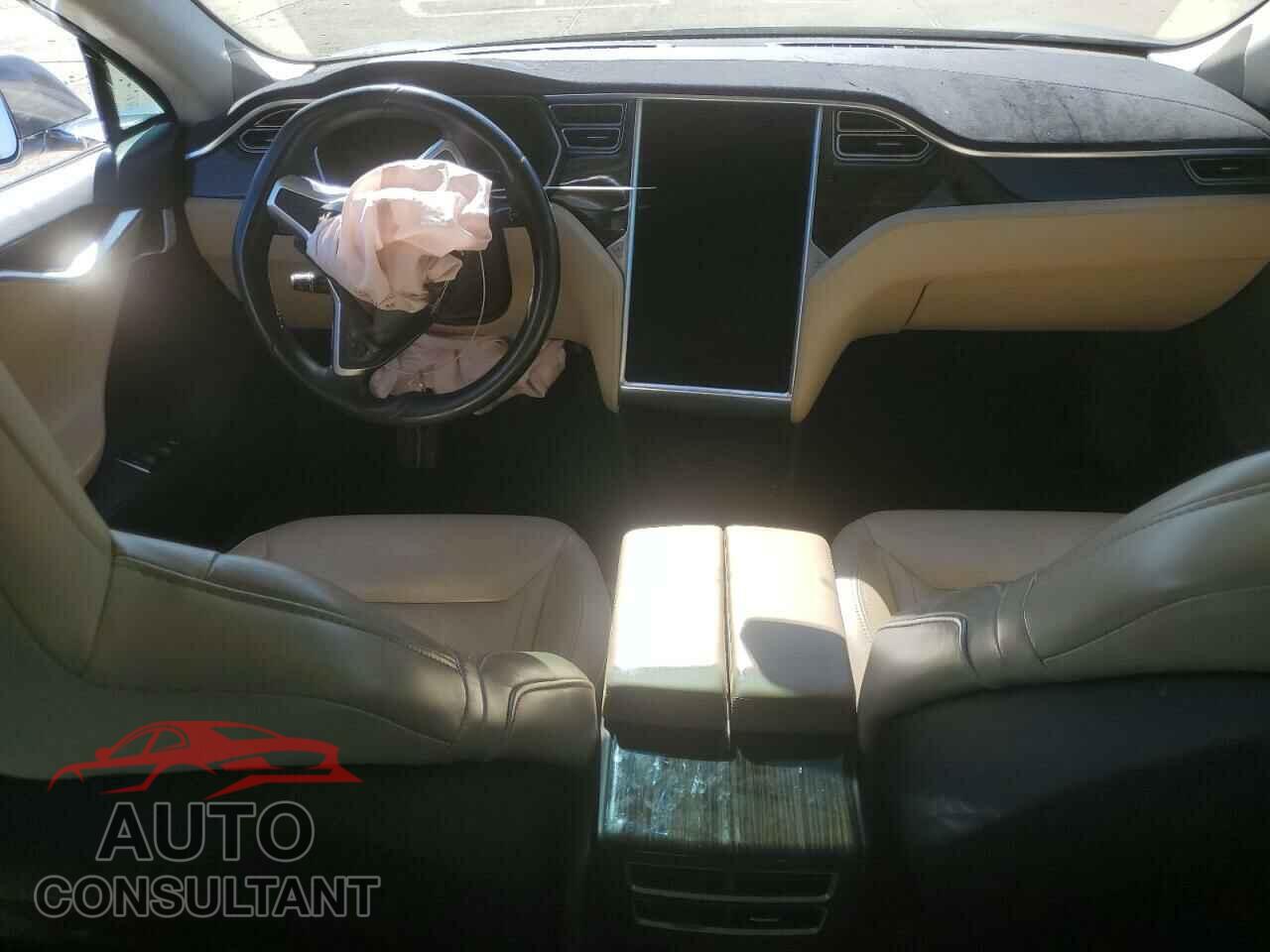 TESLA MODEL S 2015 - 5YJSA1E28FF106499