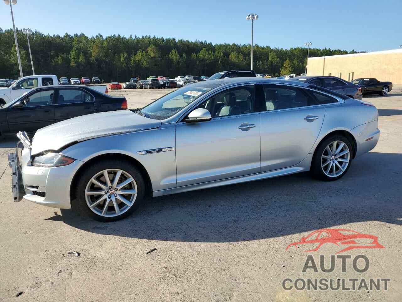 JAGUAR XJ 2016 - SAJWA1C77G8V95450