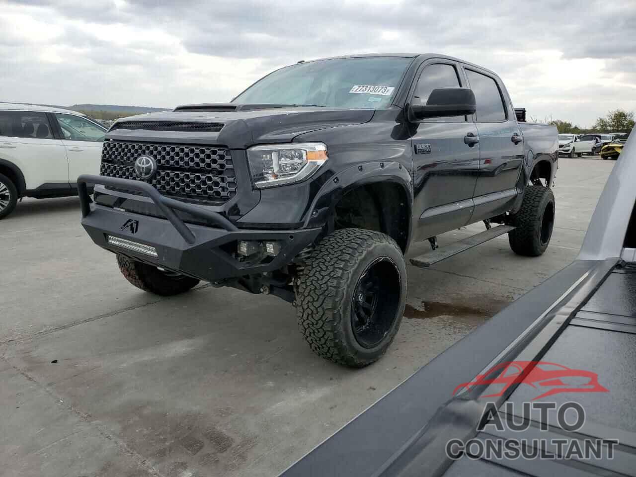 TOYOTA TUNDRA 2019 - 5TFAY5F10KX798973