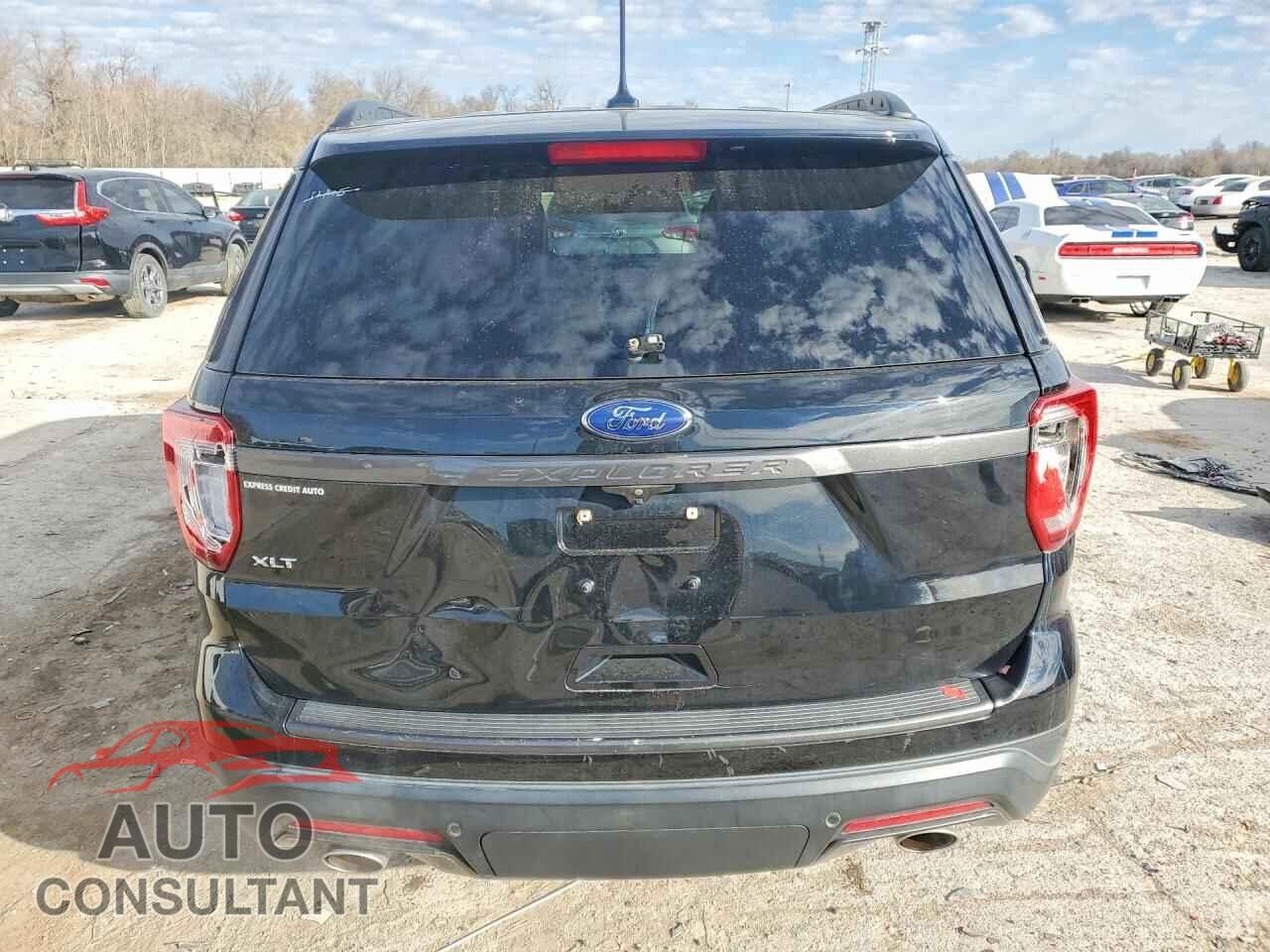 FORD EXPLORER 2018 - 1FM5K7D82JGB26048