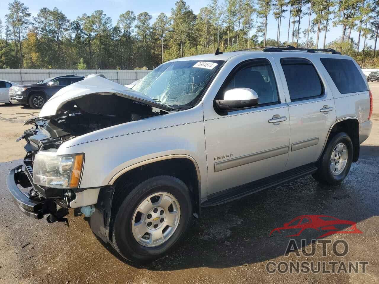 CHEVROLET TAHOE 2011 - 1GNSCAE01BR378641