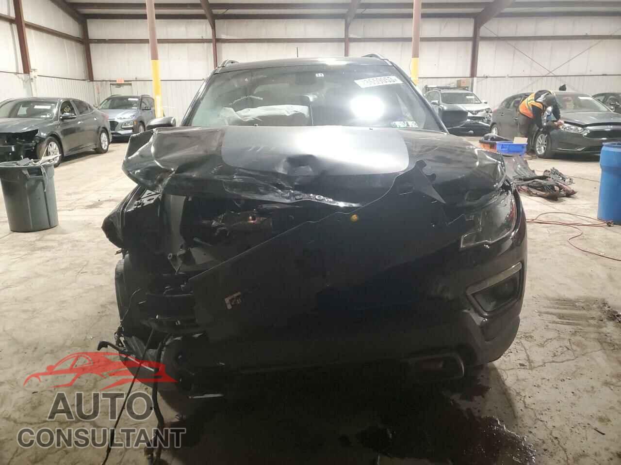 JEEP COMPASS 2017 - 3C4NJDDB8HT627789