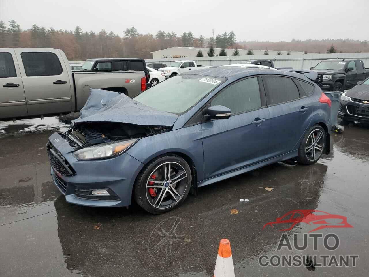 FORD FOCUS 2018 - 1FADP3L94JL300669