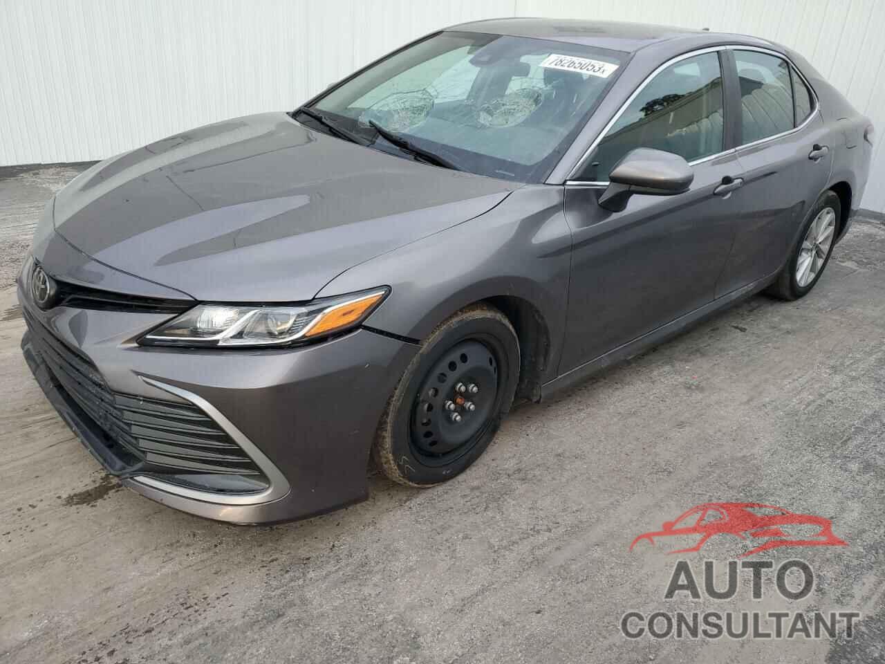 TOYOTA CAMRY 2022 - 4T1C11AK6NU667280