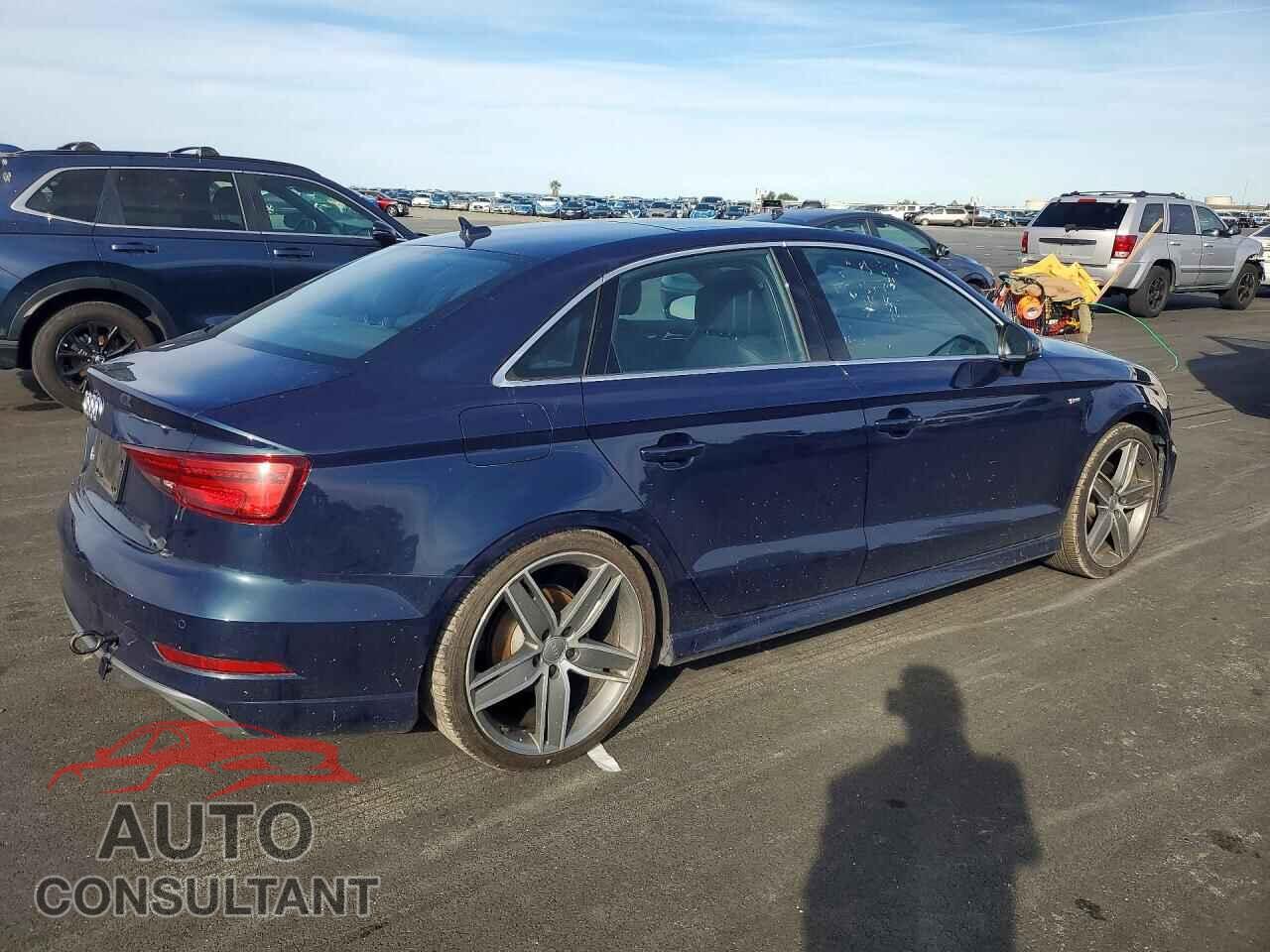 AUDI A3 2017 - WAUGUGFF7H1044507