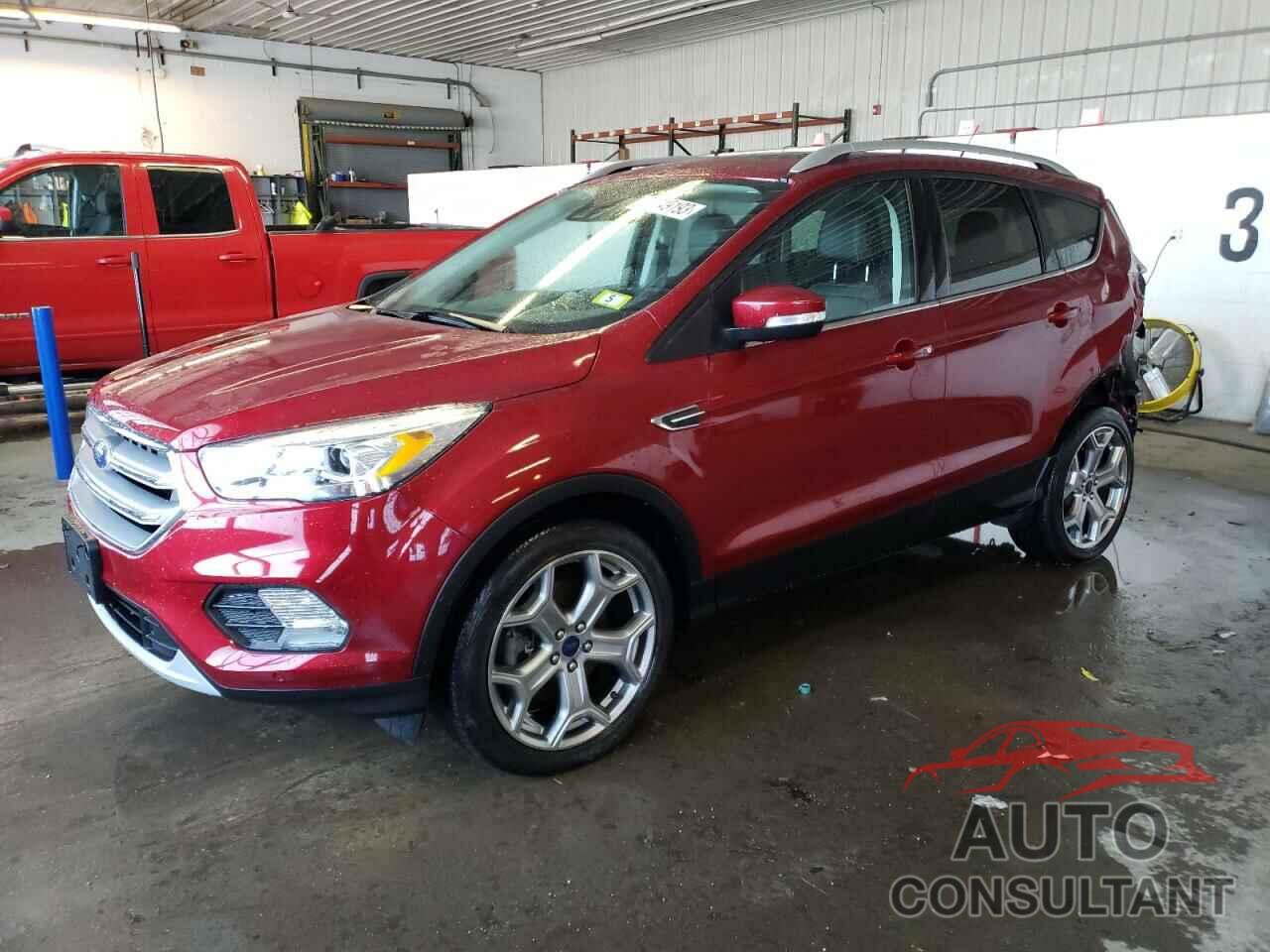 FORD ESCAPE 2017 - 1FMCU9J95HUA04855