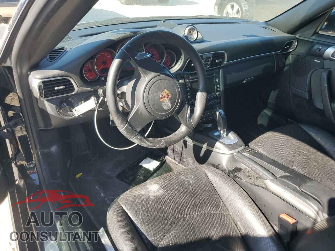 PORSCHE 911 2011 - WP0AB2A92BS720110