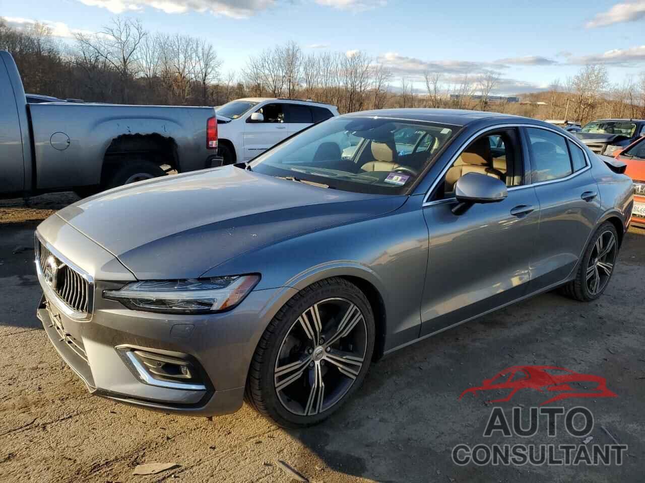 VOLVO S60 2019 - 7JRA22TL0KG001810