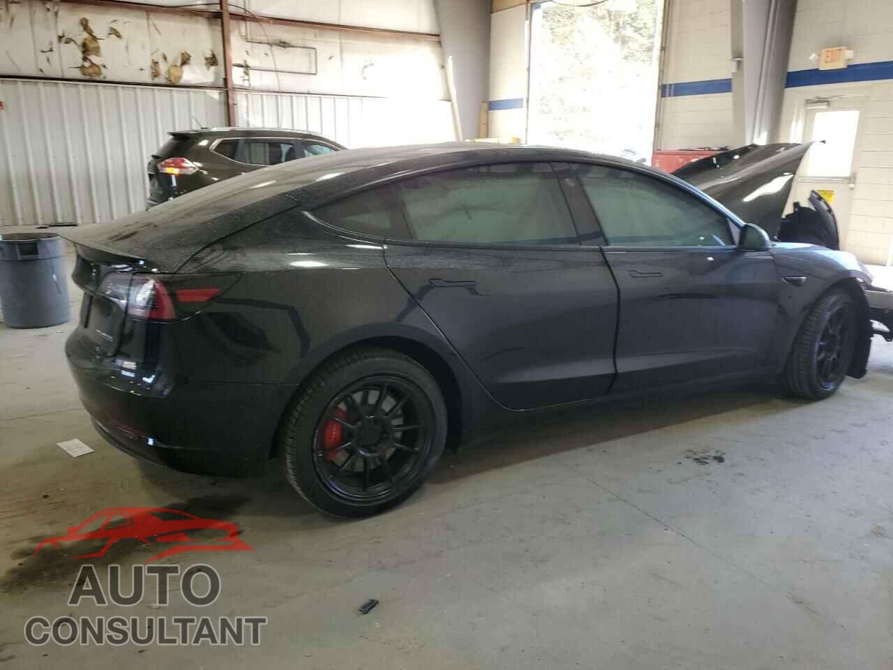 TESLA MODEL 3 2021 - 5YJ3E1EC4MF990908