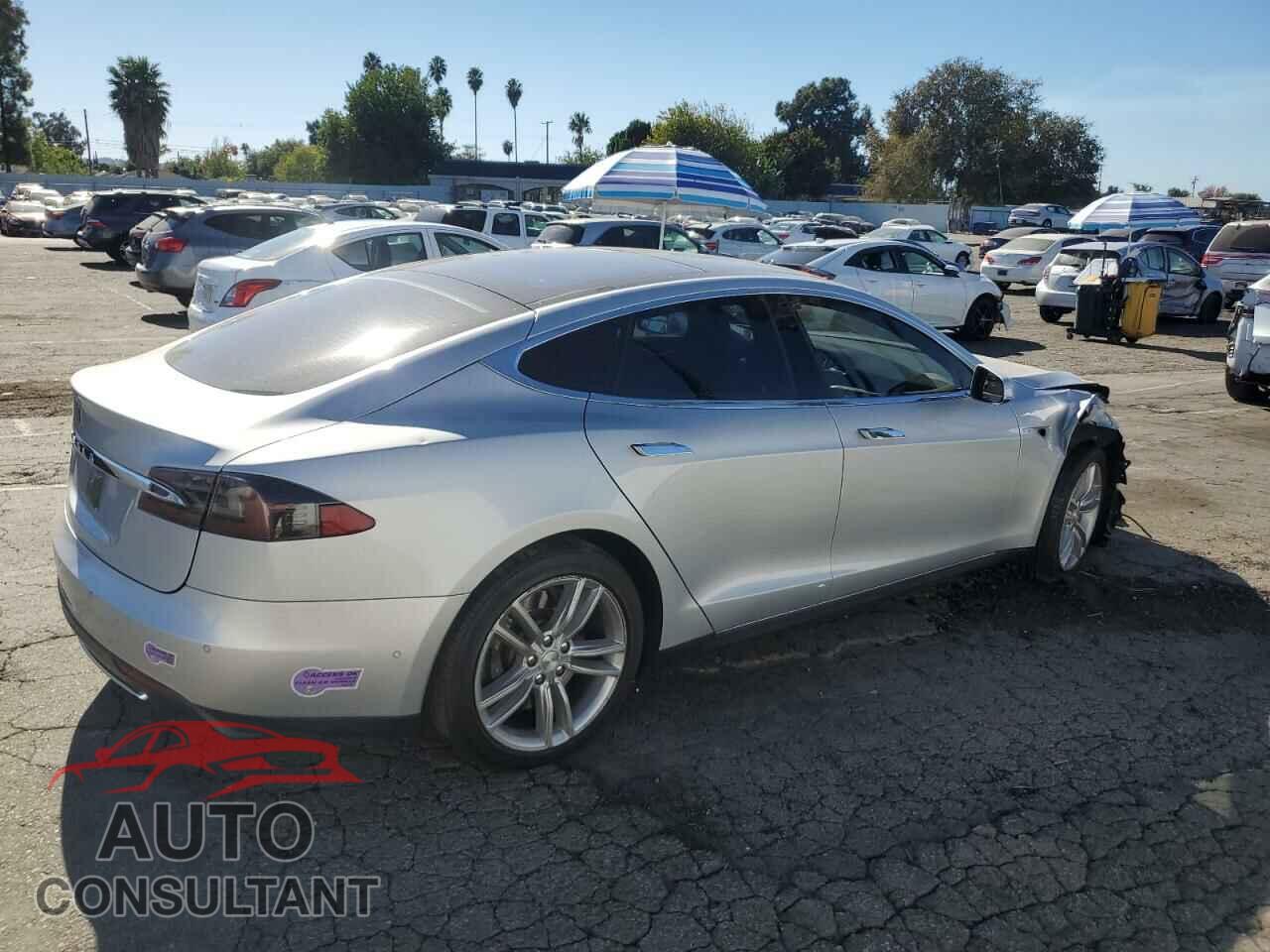 TESLA MODEL S 2016 - 5YJSA1E14GF132445