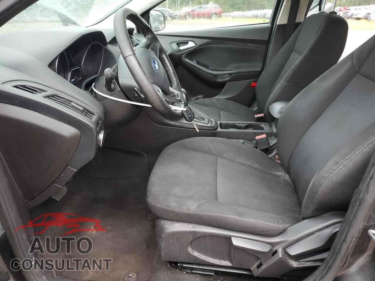 FORD FOCUS 2015 - 1FADP3F26FL346123