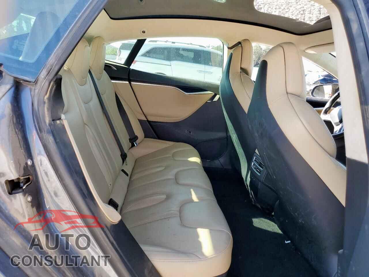 TESLA MODEL S 2017 - 5YJSA1E26HF199736