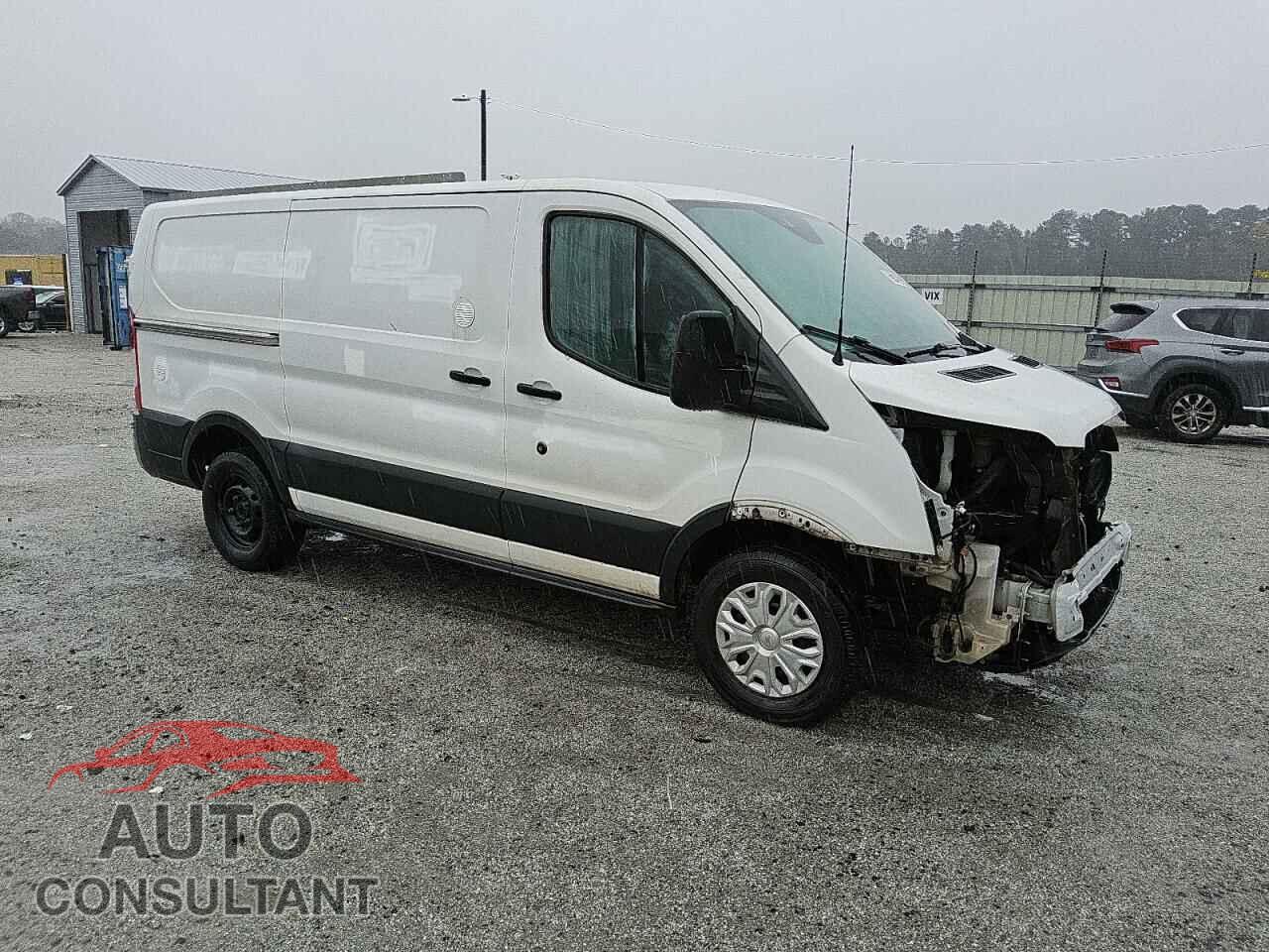 FORD TRANSIT 2017 - 1FTYR1YM0HKB49207