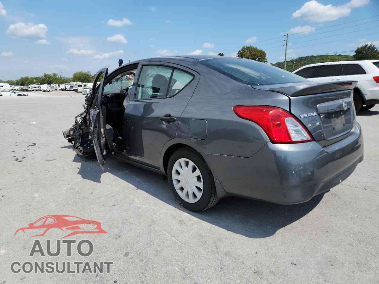 NISSAN VERSA 2018 - 3N1CN7AP3JL803086