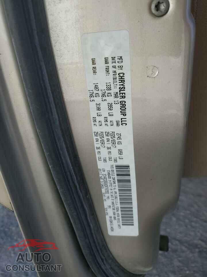 DODGE CARAVAN 2013 - 2C4RDGBGXDR702952