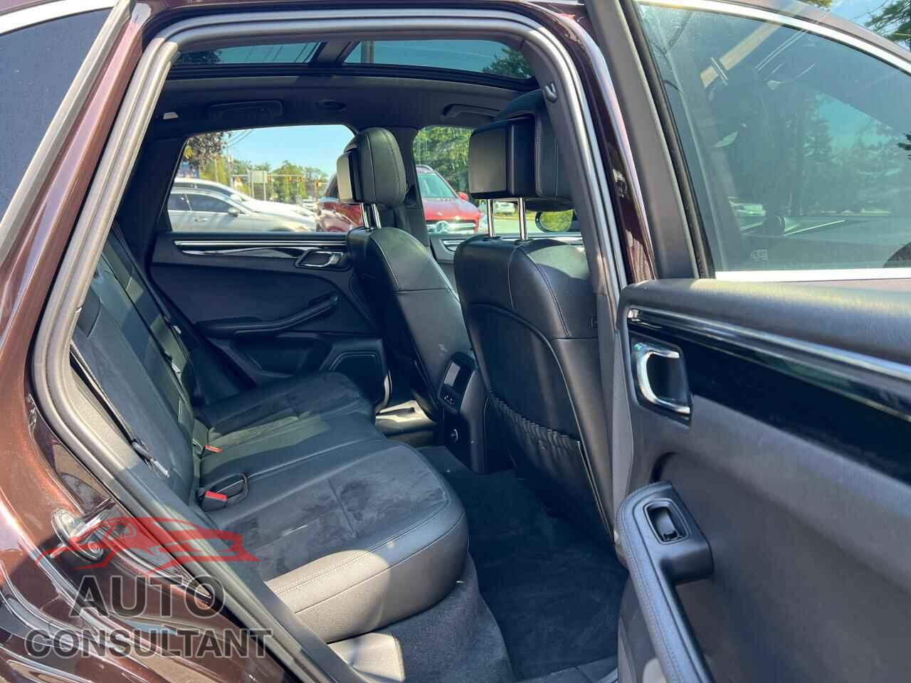 PORSCHE MACAN 2015 - WP1AB2A57FLB52240