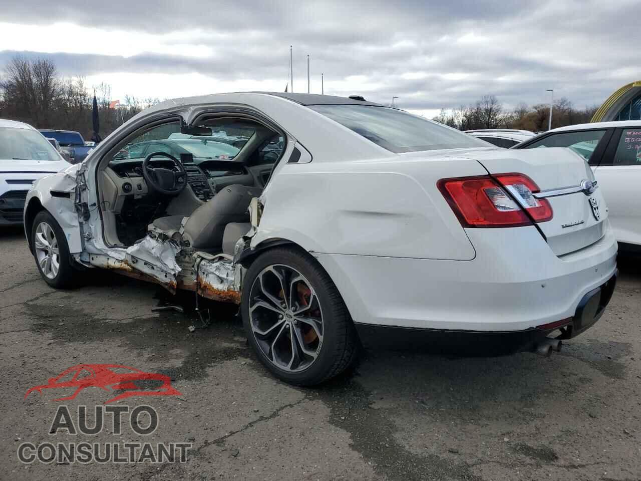 FORD TAURUS 2010 - 1FAHP2EW3AG133115