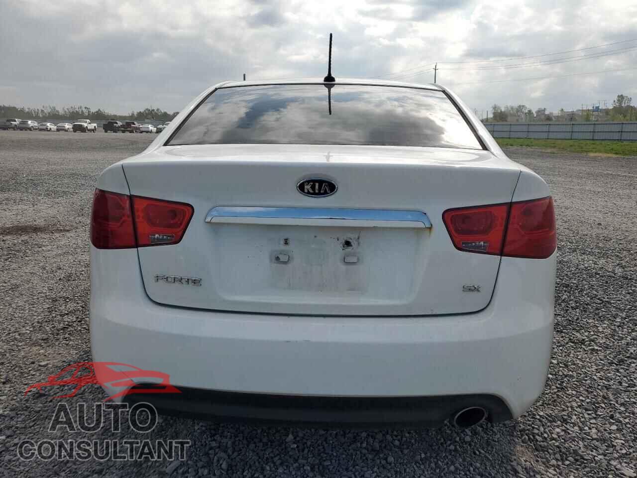 KIA FORTE 2010 - KNAFW4A35A5191263