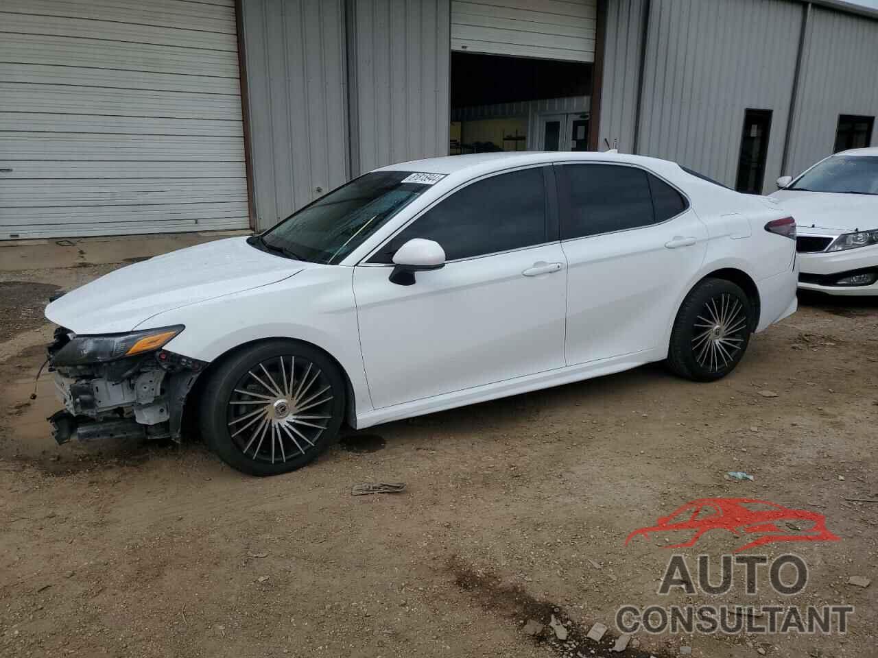 TOYOTA CAMRY 2021 - 4T1G11AK8MU455920