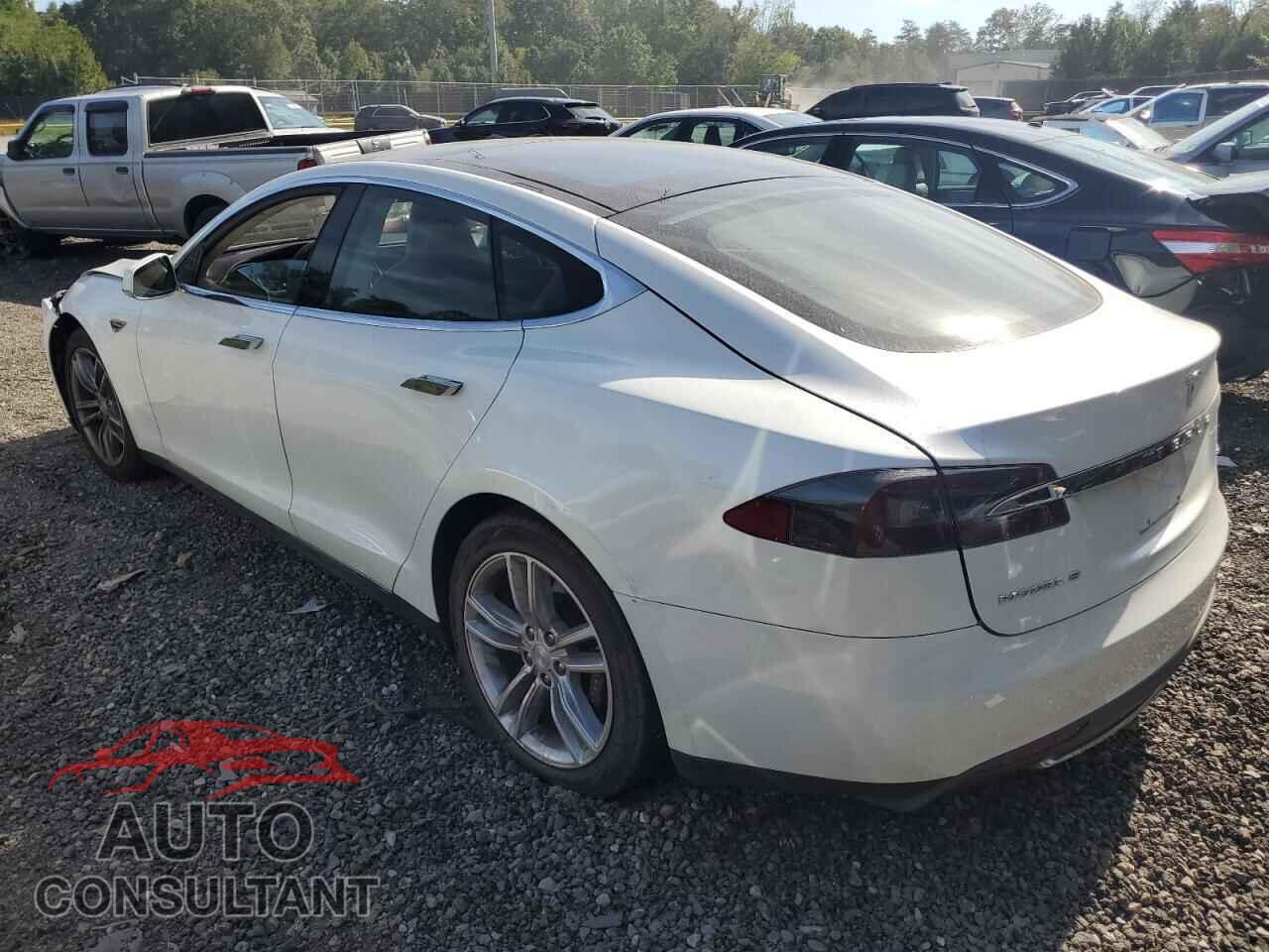 TESLA MODEL S 2013 - 5YJSA1DPXDFP17466