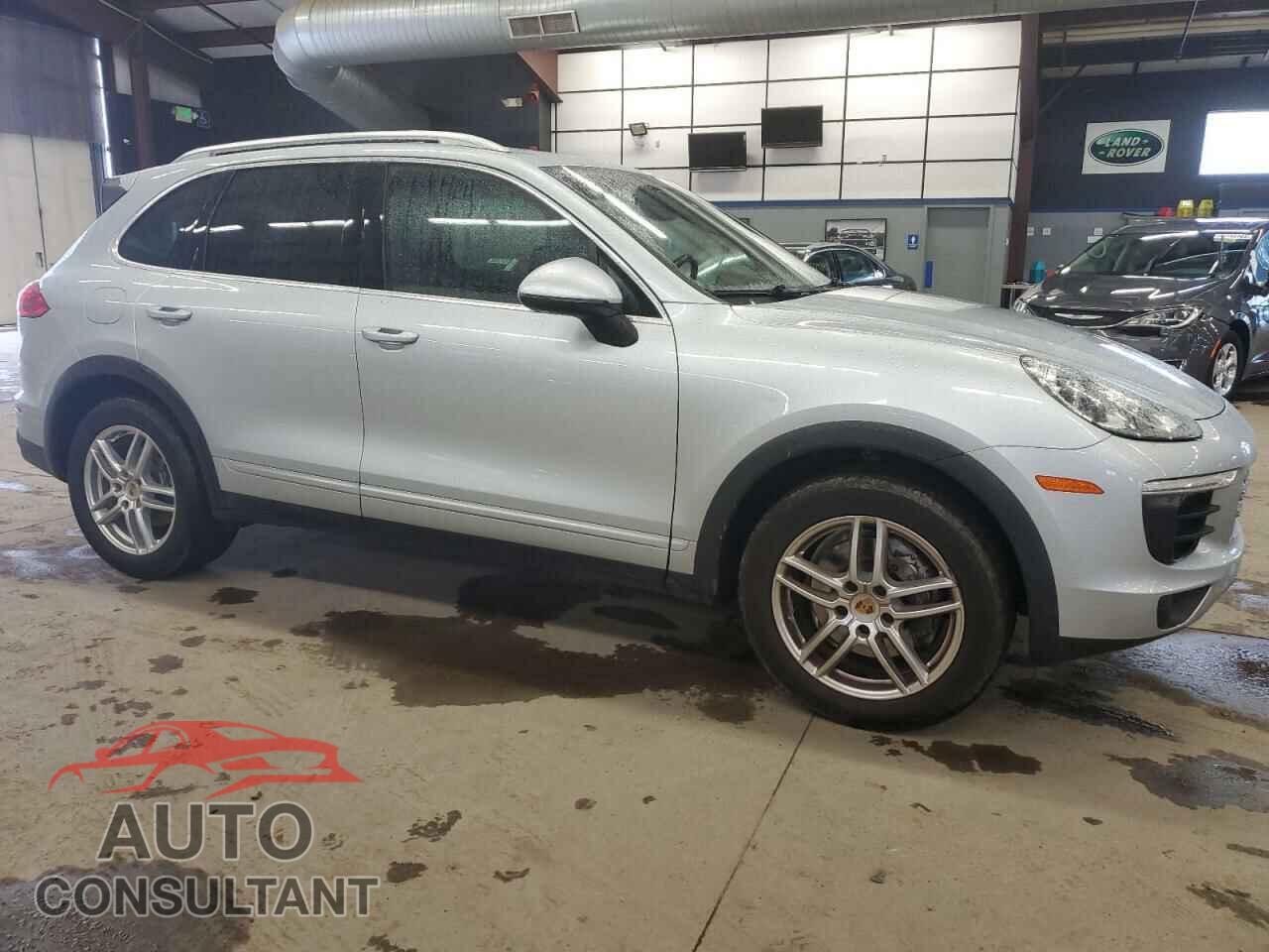 PORSCHE CAYENNE 2016 - WP1AA2A28GLA02521