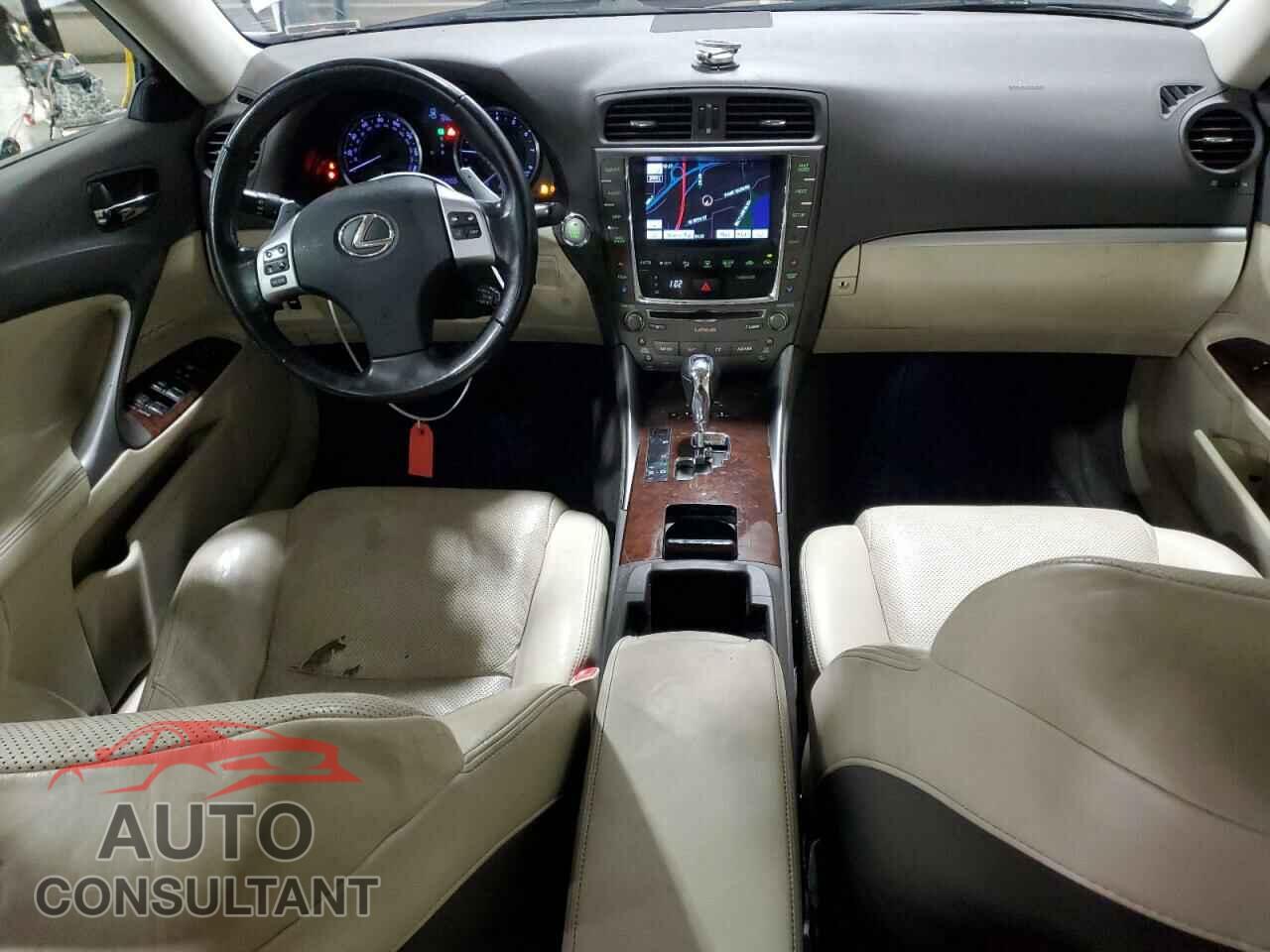 LEXUS IS 2012 - JTHCF5C23C5059149