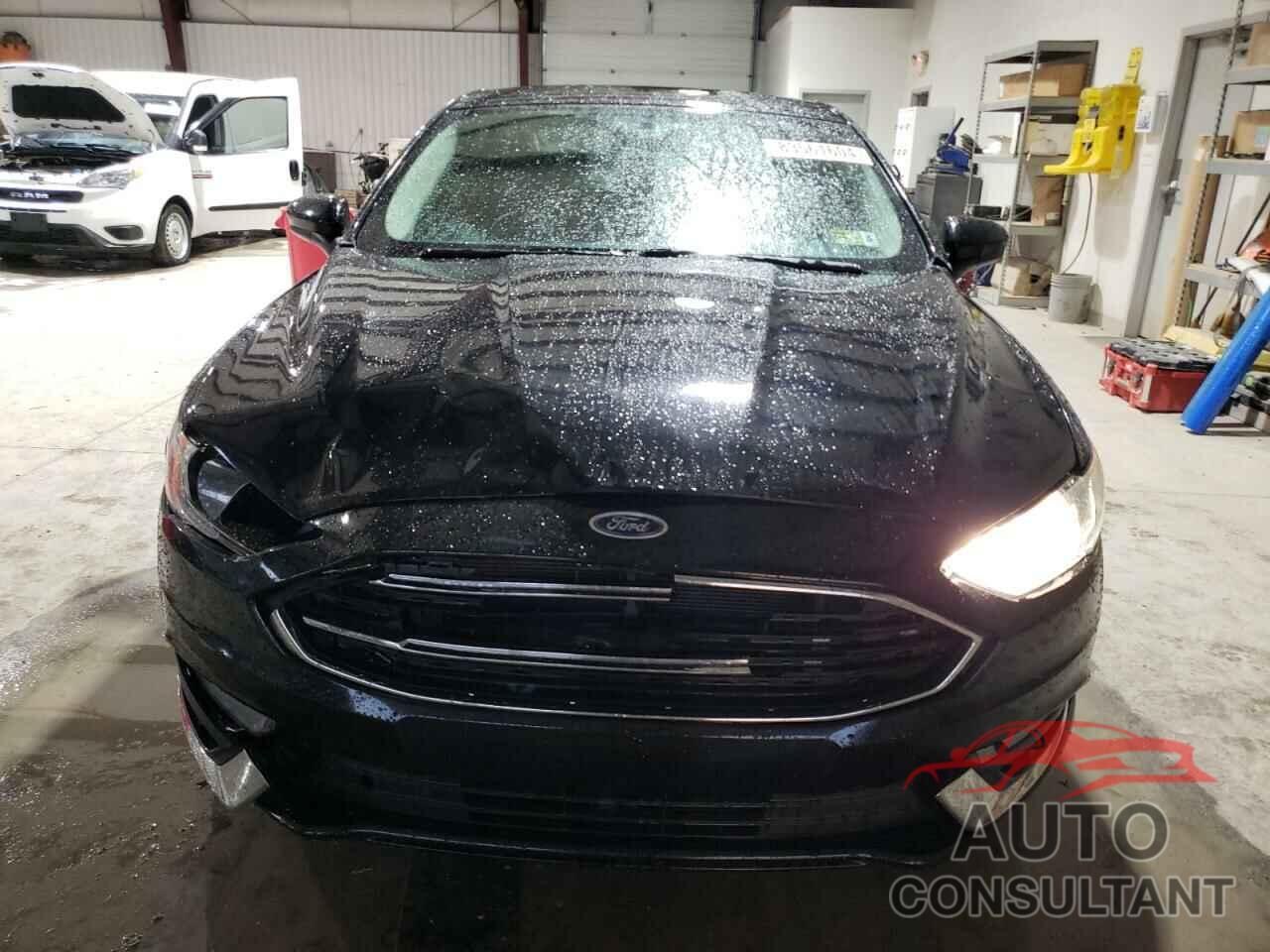 FORD FUSION 2018 - 3FA6P0LU9JR269870