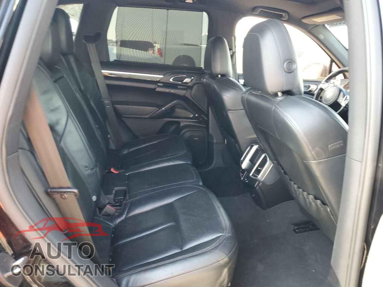 PORSCHE CAYENNE 2011 - WP1AA2A21BLA05544