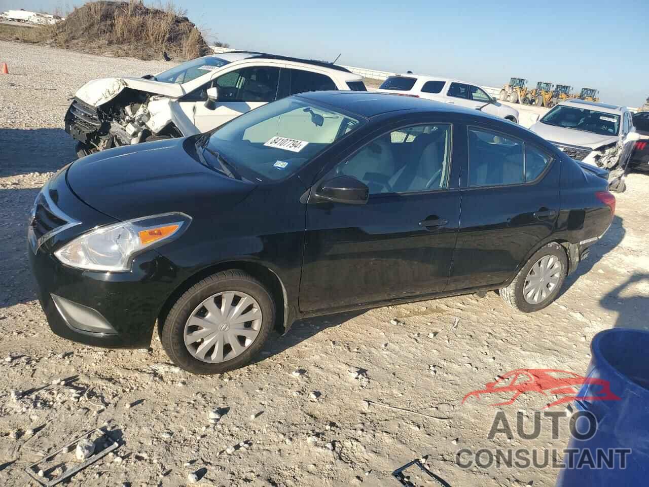 NISSAN VERSA 2017 - 3N1CN7AP7HL805613