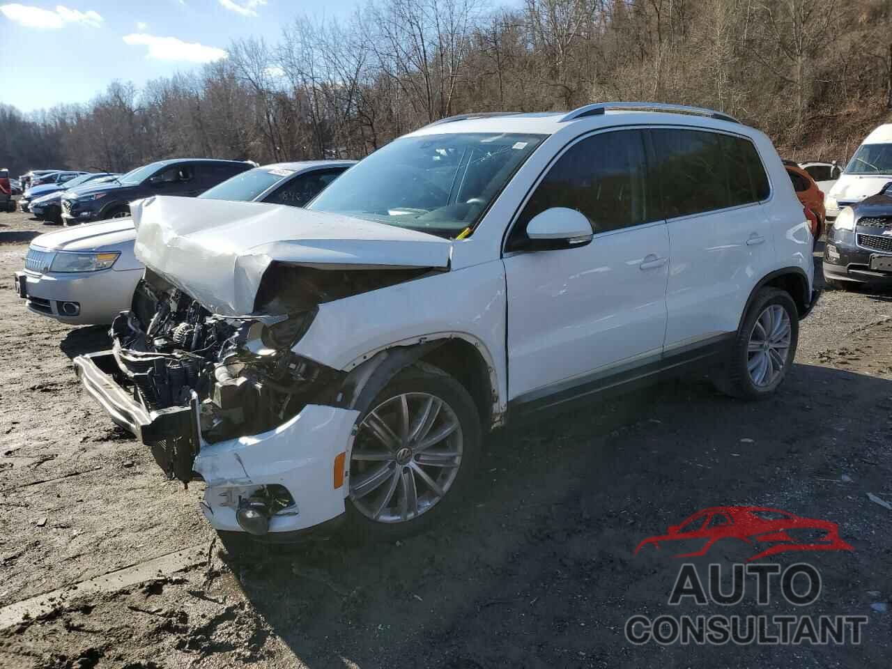 VOLKSWAGEN TIGUAN 2016 - WVGBV7AX6GW583370