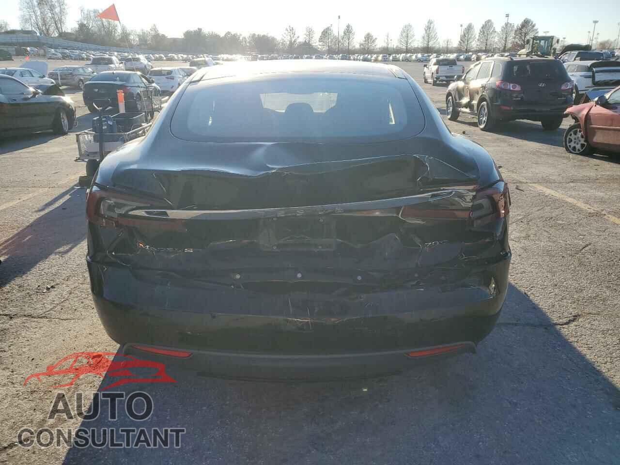 TESLA MODEL S 2015 - 5YJSA1E23FF112940