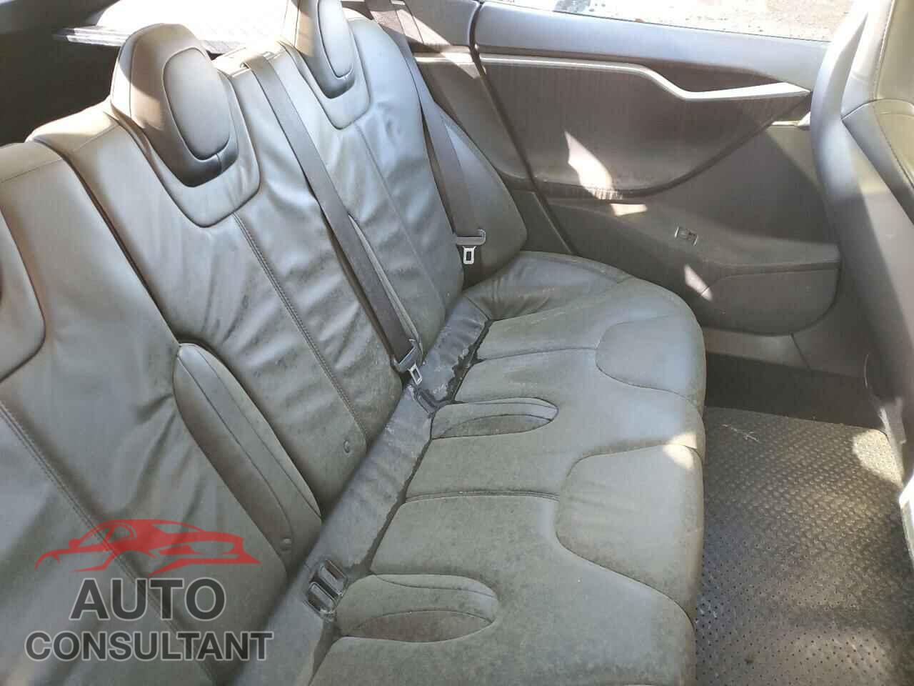 TESLA MODEL S 2013 - 5YJSA1CG2DFP07855