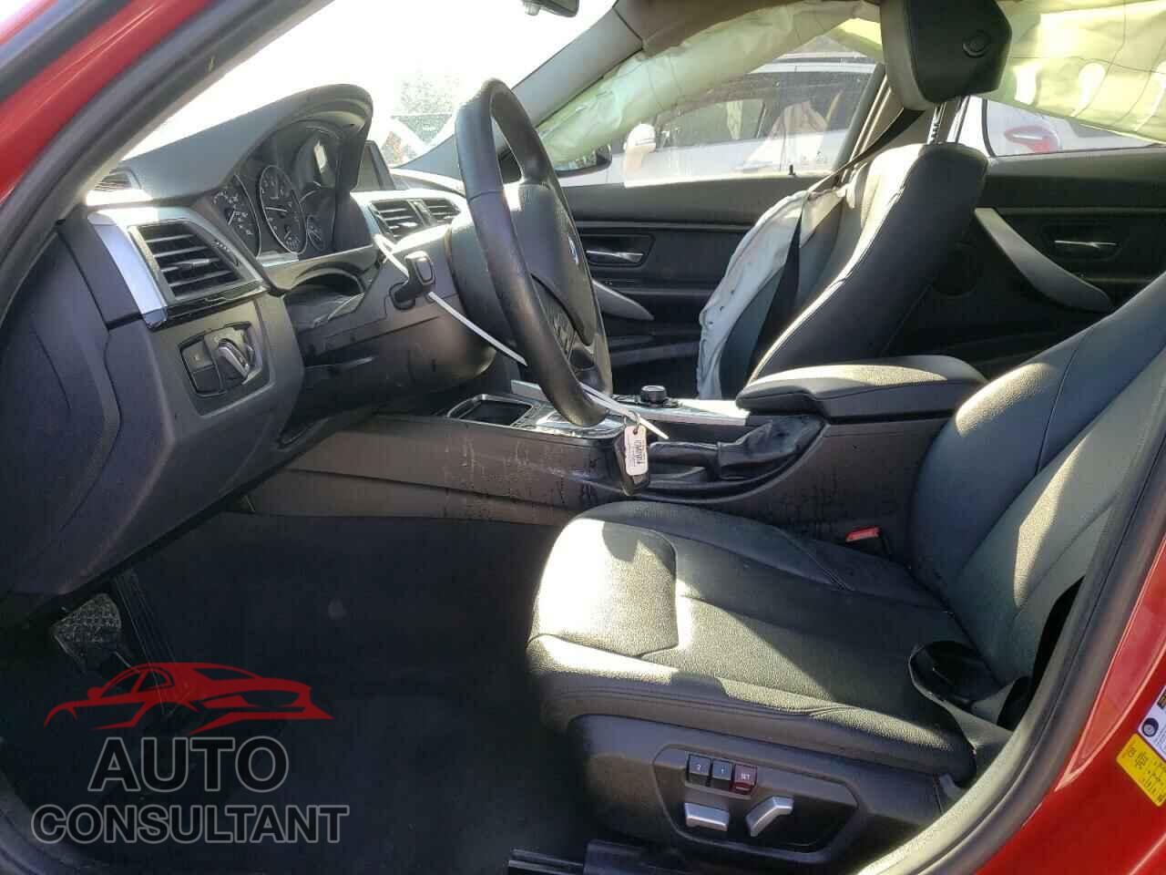 BMW 3 SERIES 2016 - WBA8E1G51GNU12367