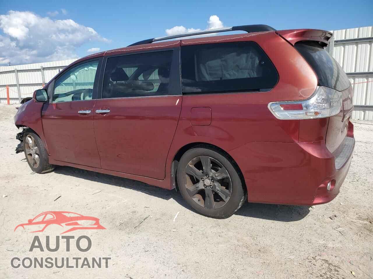 TOYOTA SIENNA 2013 - 5TDXK3DC8DS386443