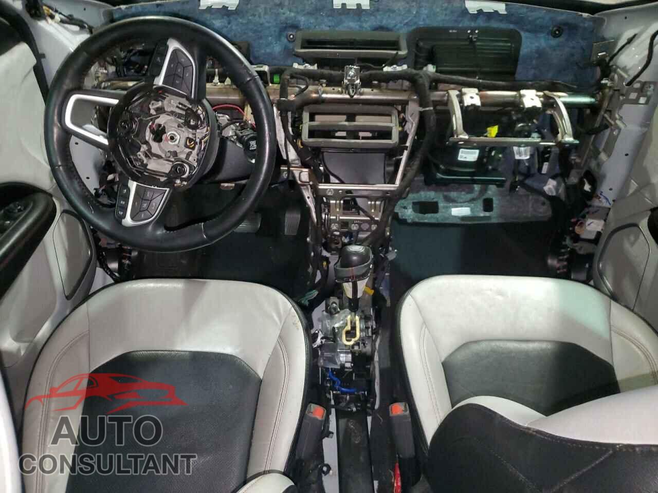 JEEP COMPASS 2021 - 3C4NJDCB6MT568172