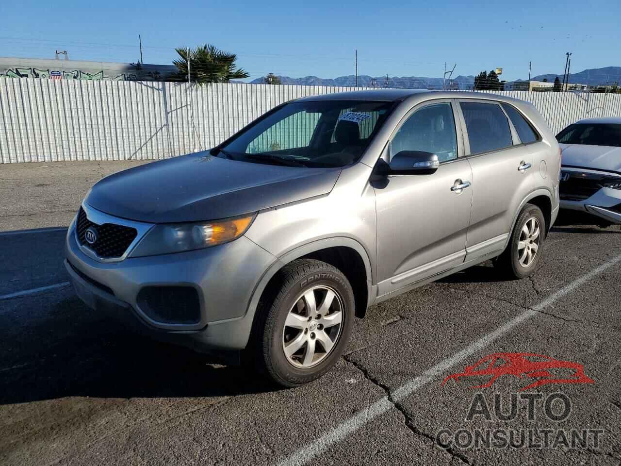 KIA SORENTO 2013 - 5XYKT3A16DG325695