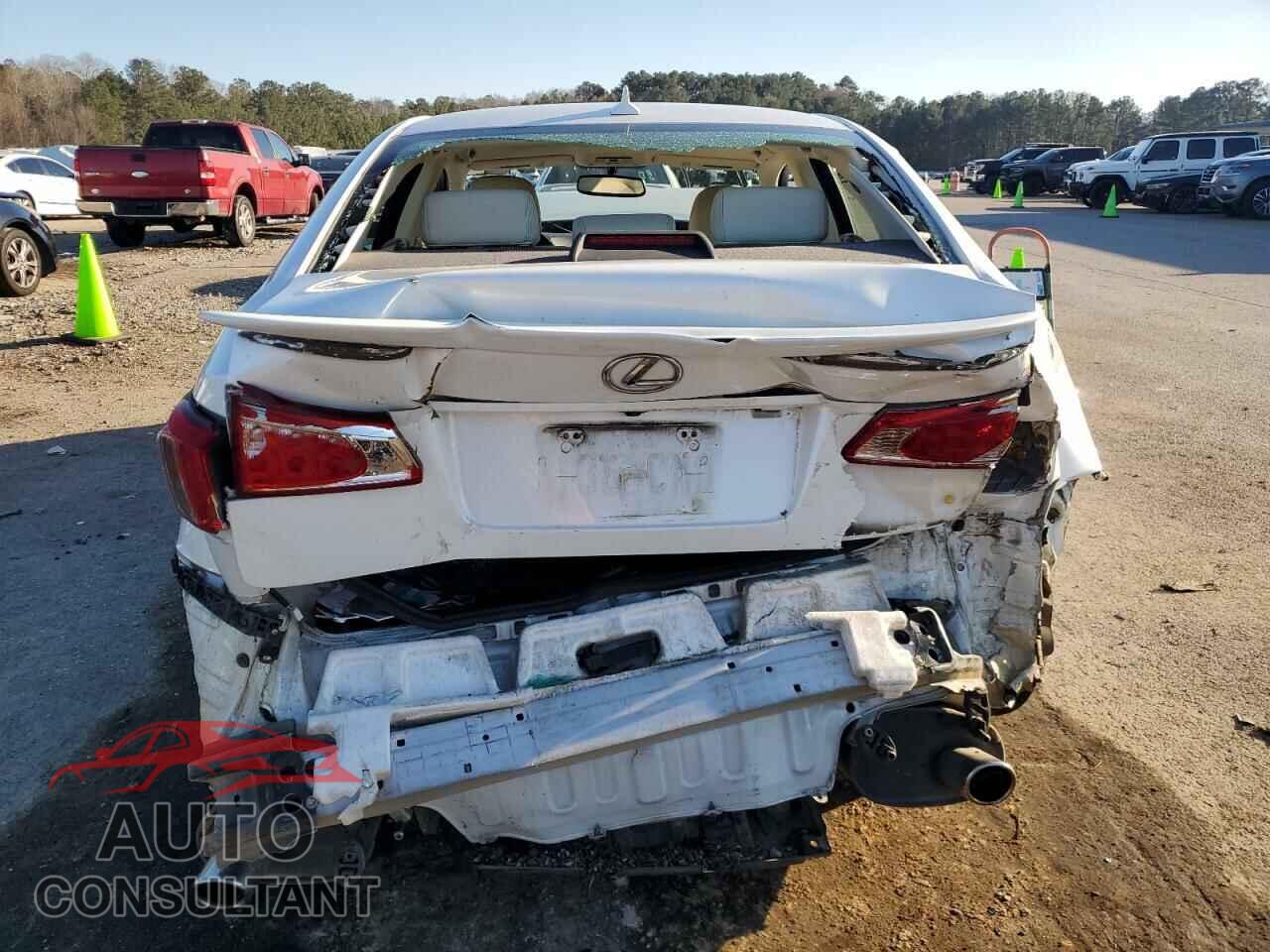 LEXUS IS 2012 - JTHBF5C2XC5157901