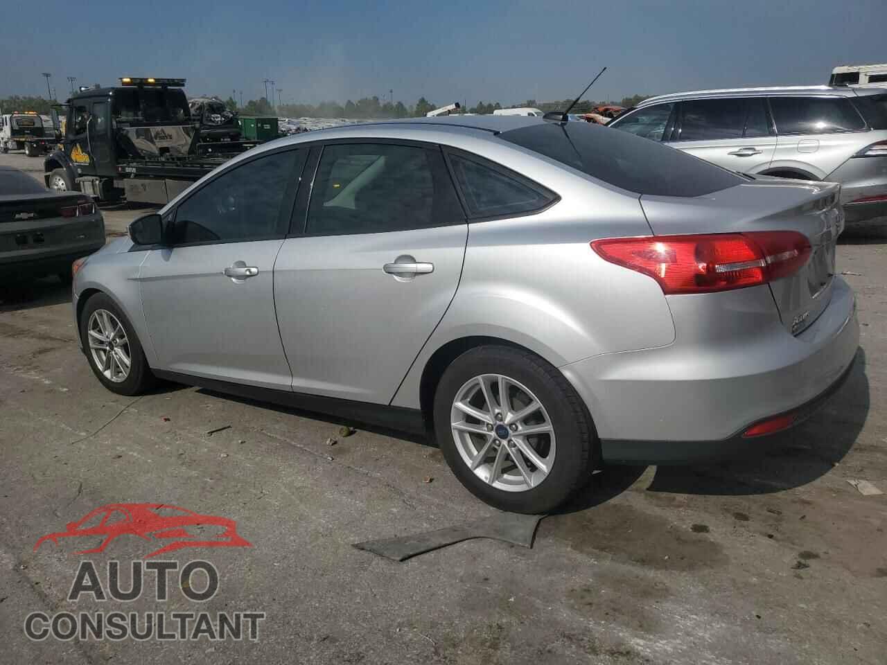 FORD FOCUS 2017 - 1FADP3F22HL328446
