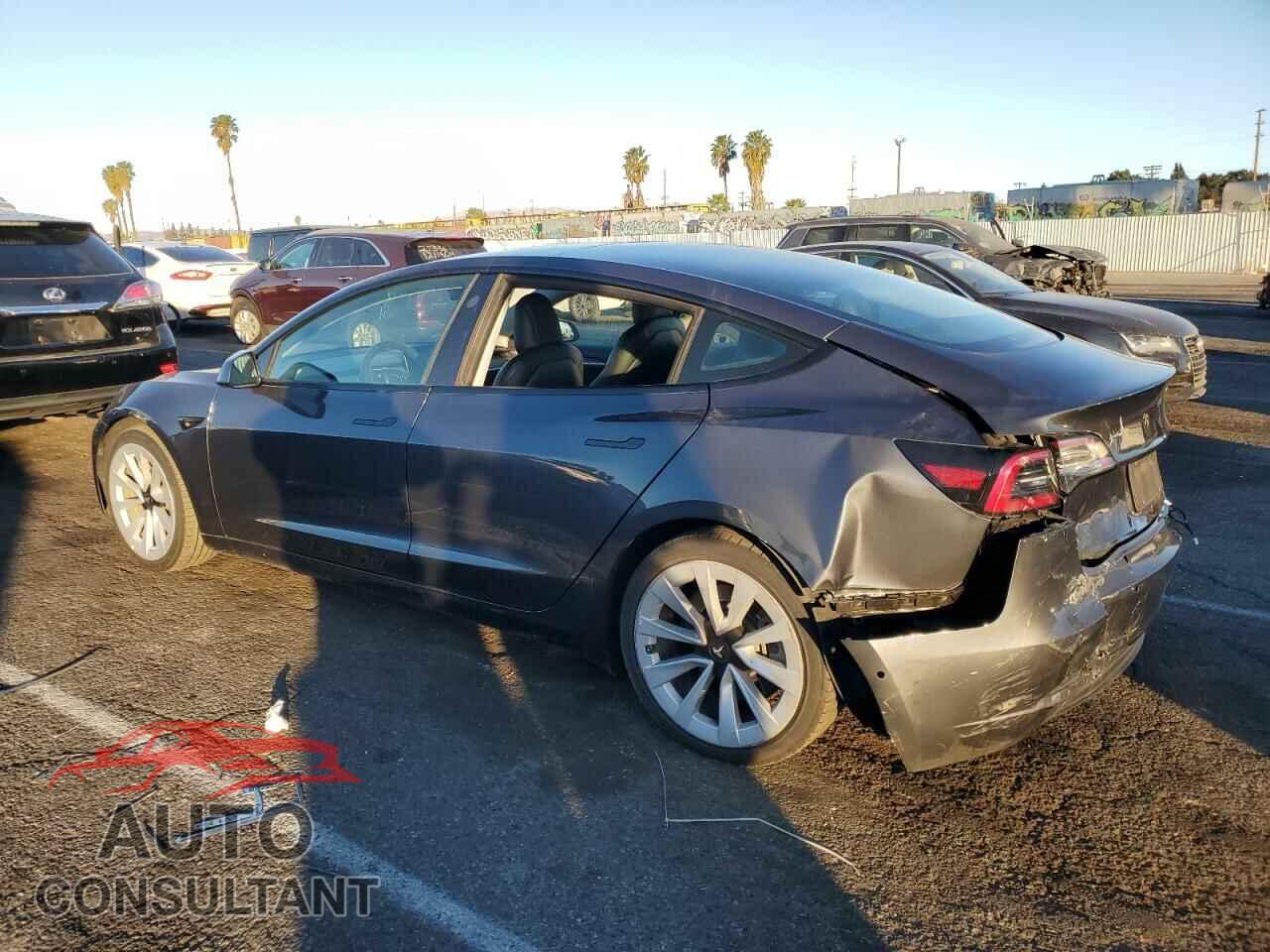 TESLA MODEL 3 2022 - 5YJ3E1EA8NF184876