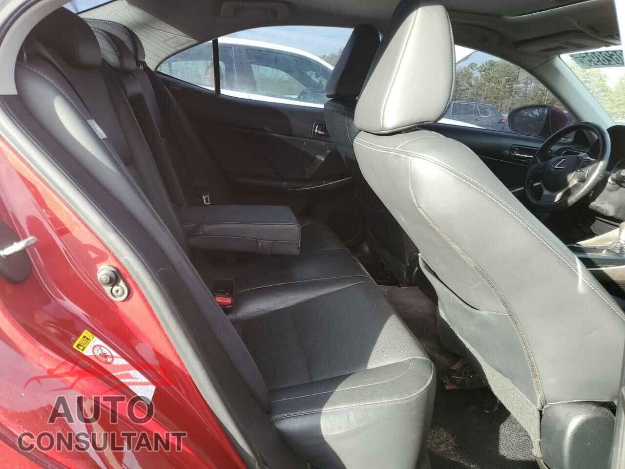 LEXUS IS 2014 - JTHBF1D24E5024898