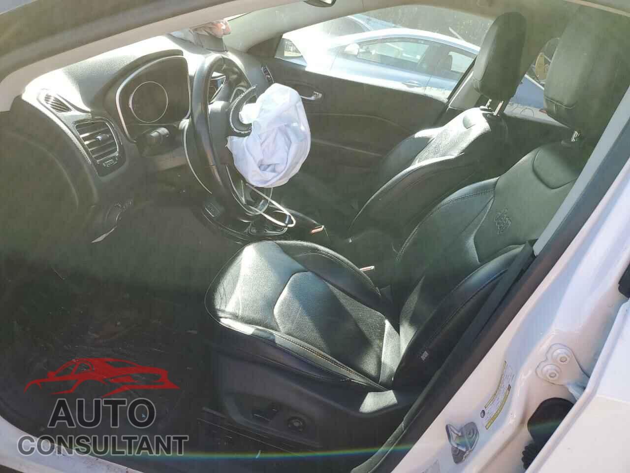 JEEP COMPASS 2020 - 3C4NJCCB9LT200853