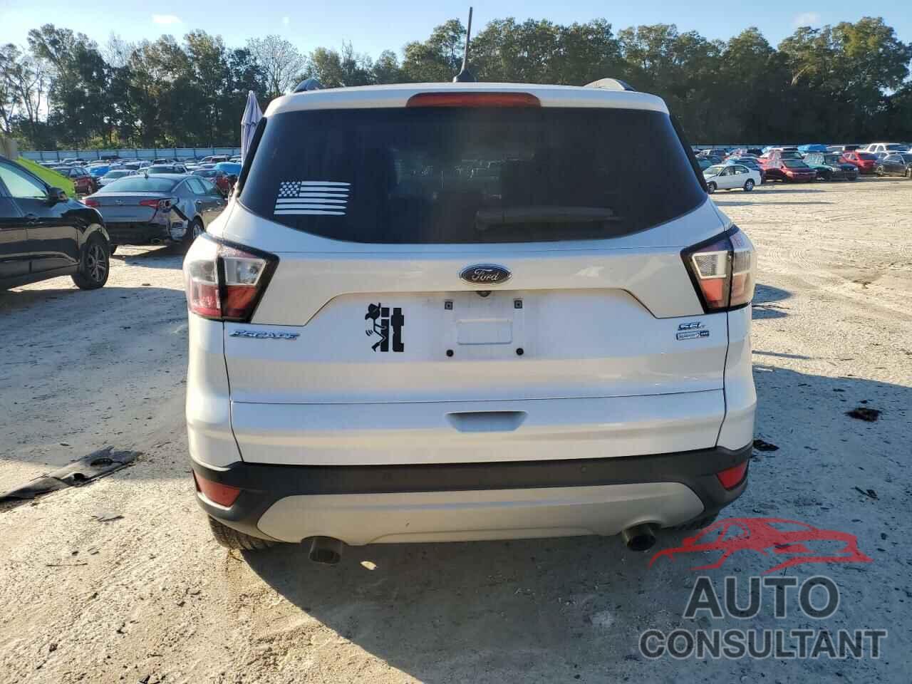 FORD ESCAPE 2018 - 1FMCU9HD2JUA29745