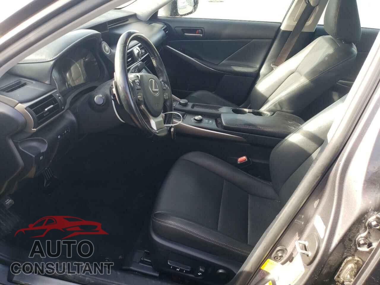 LEXUS IS 2017 - JTHBA1D2XH5053549