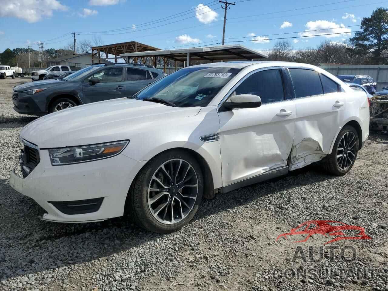 FORD TAURUS 2018 - 1FAHP2E88JG127859